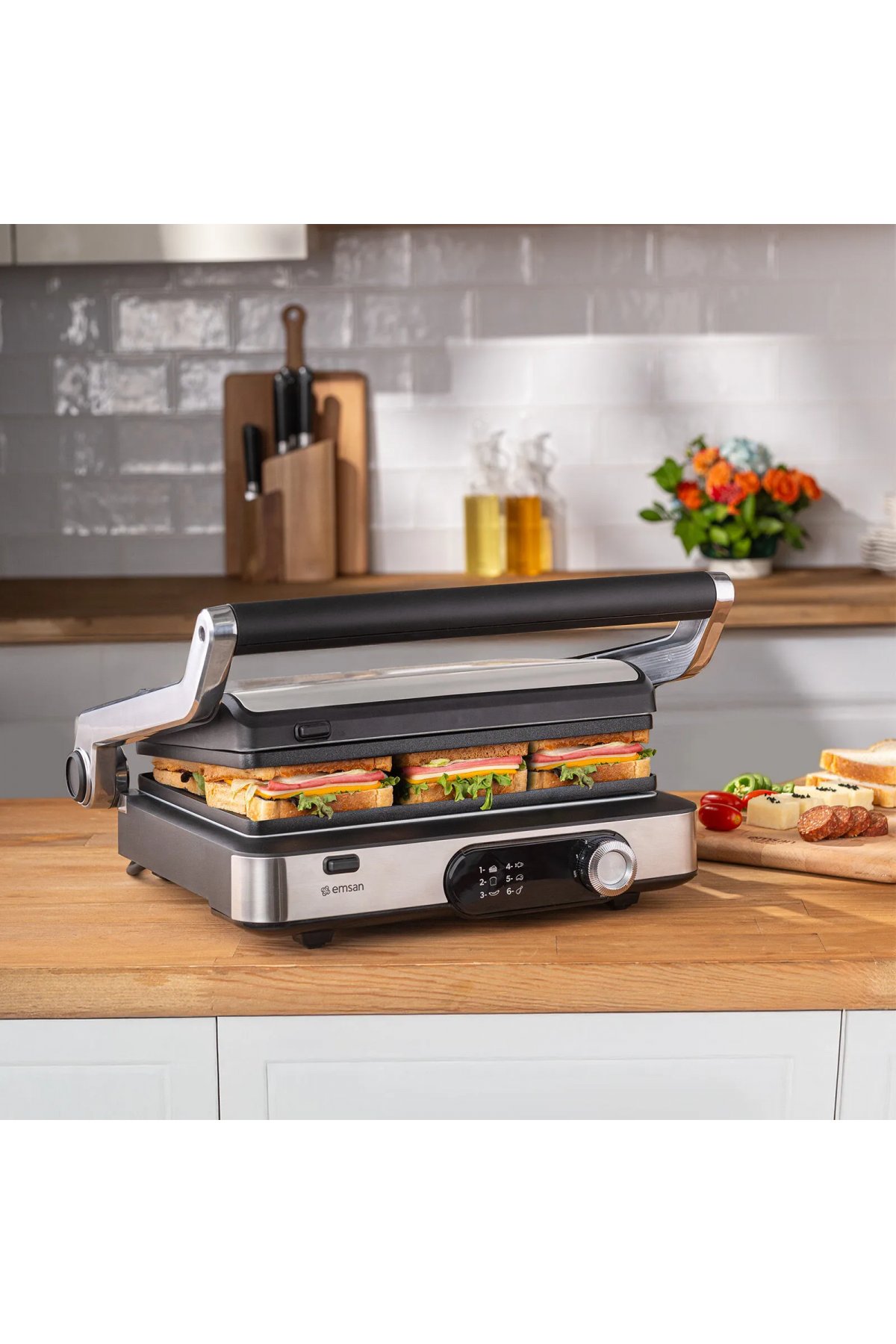Emsan GrillMaster İnox Döküm Izgara ve Tost Makinesi 6 Dilim Kapasiteli
