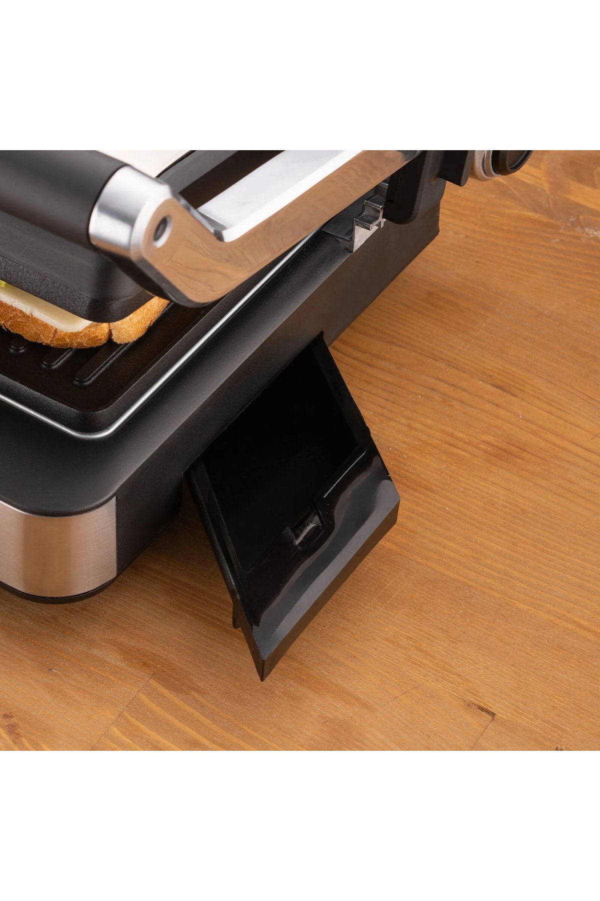 Emsan GrillMaster İnox Döküm Izgara ve Tost Makinesi 6 Dilim Kapasiteli